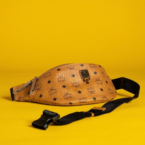 MCM BELT BAG MEDIUM **SOLD** - Picture 2 of 3